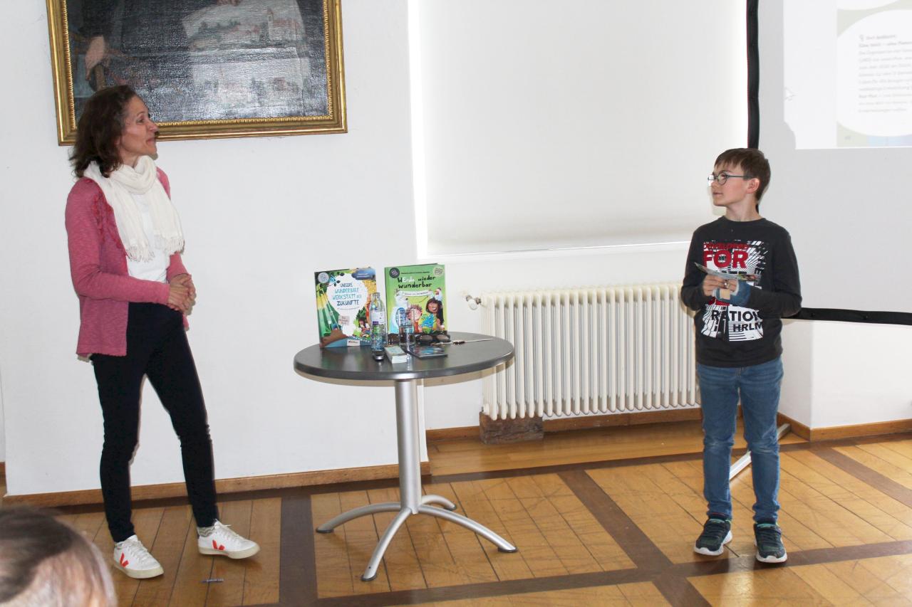 Lesung von Melanie Laibl in Buchkirchen (c) H. Schachinger, Öff. Bücherei der Pfarre Buchkirchen